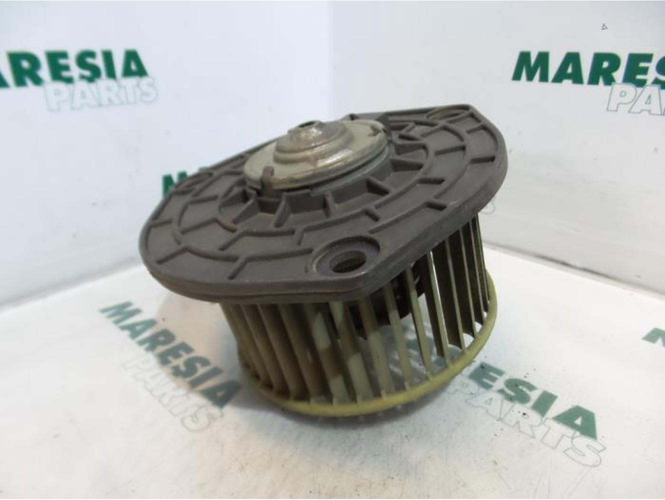 Lancia - Y(Psilon) - Heating and ventilation fan motor