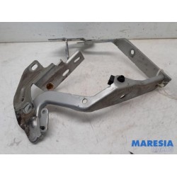 Citroen - C4 Grand Picasso - Bonnet Hinge