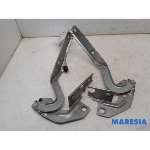 Citroen - C4 Grand Picasso - Bonnet Hinge