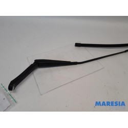 Peugeot - 508 - Front wiper arm