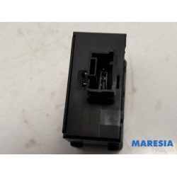 Citroen - C4 Grand Picasso - AIH headlight switch