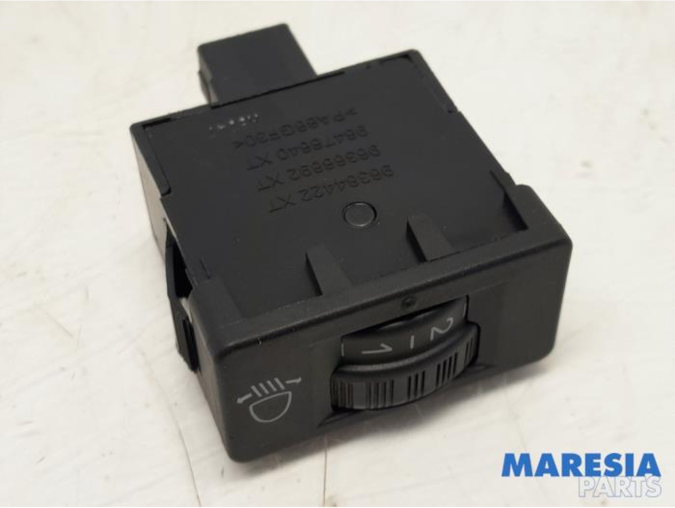 Citroen - C4 Grand Picasso - AIH headlight switch