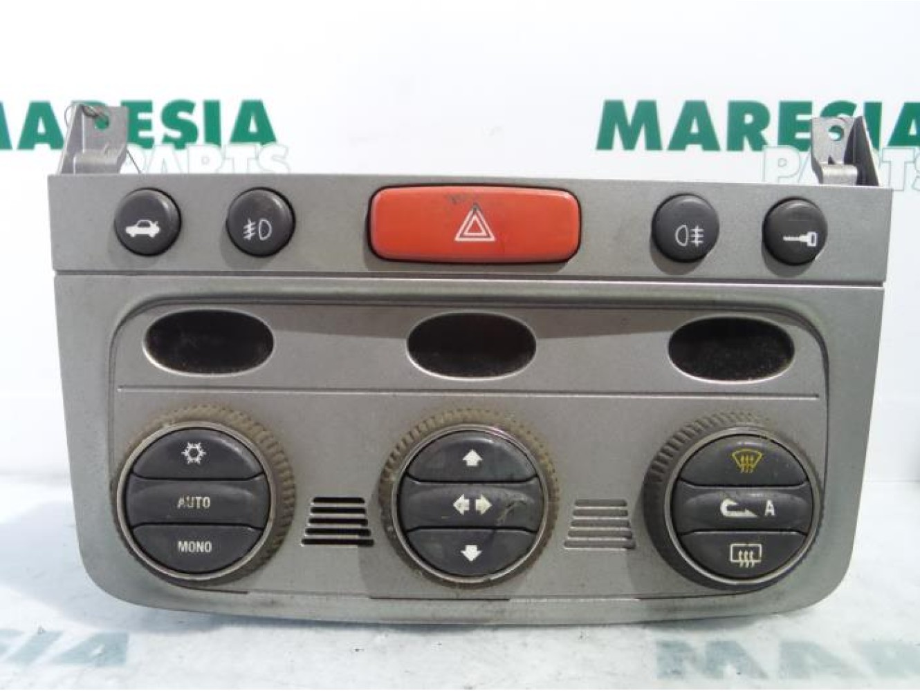 Alfa Romeo - 147 - Heater control panel