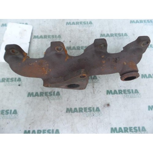 Renault - Clio - Exhaust manifold