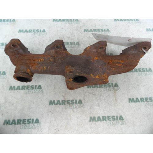 Renault - Clio - Exhaust manifold