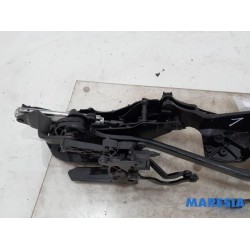 Peugeot - 307 - Convertible top hinge