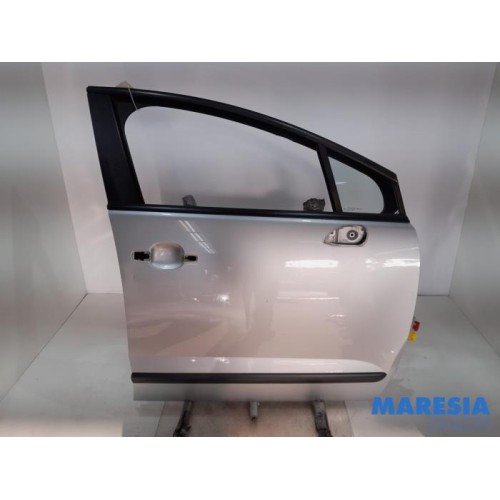 Peugeot - 5008 - Front door 4-door, right