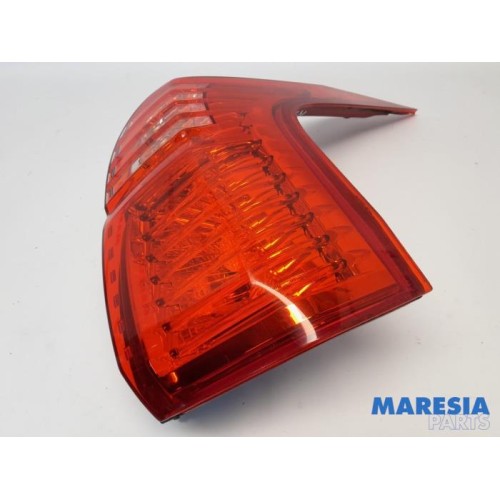 Peugeot - 5008 - Taillight, right