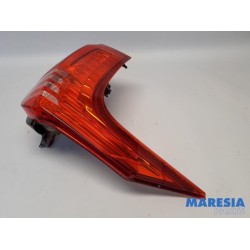 Peugeot - 5008 - Taillight, left