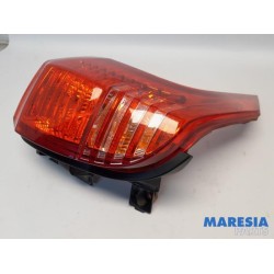 Peugeot - 5008 - Taillight, left