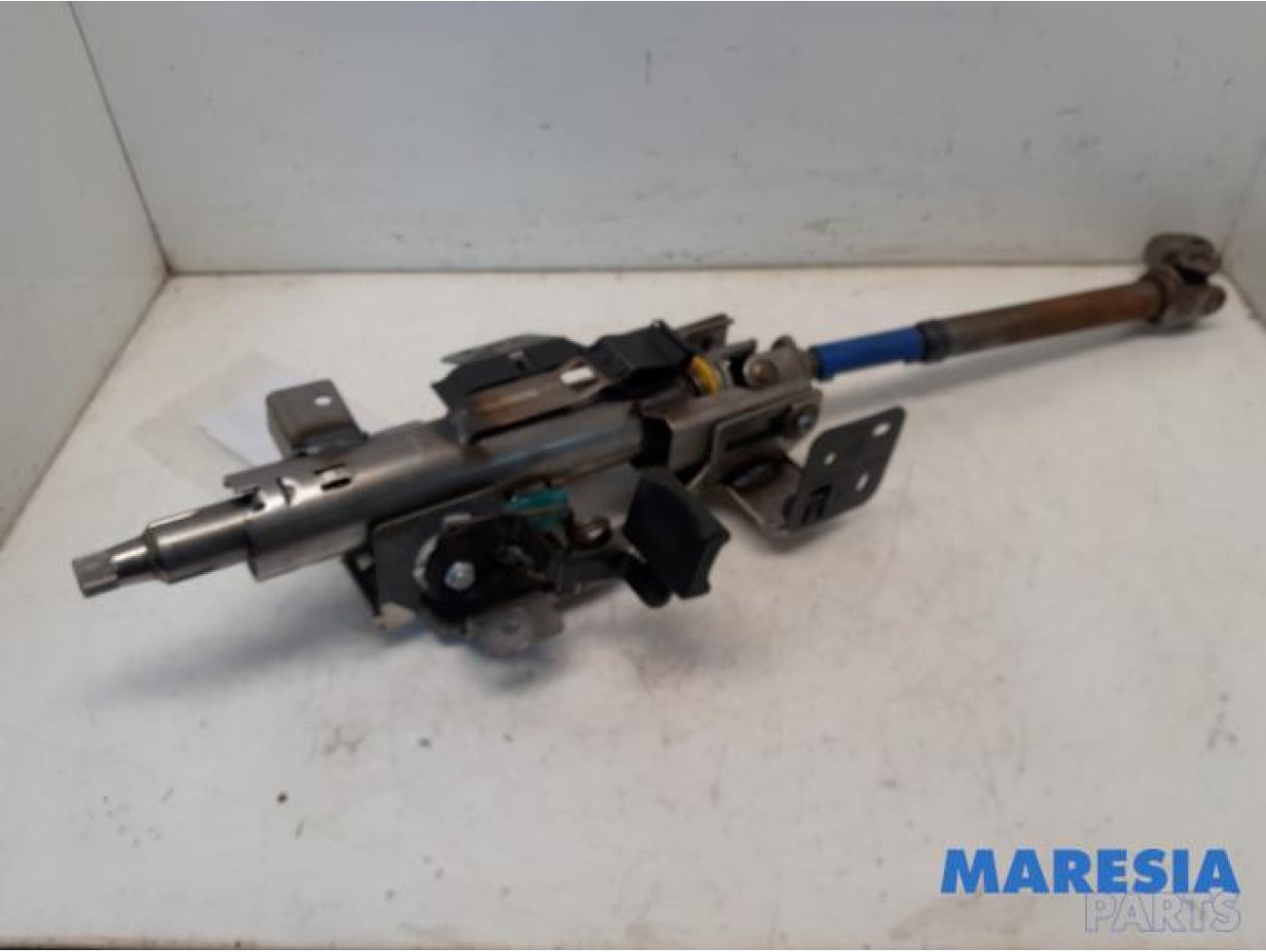 Peugeot - 307 - Steering column housing