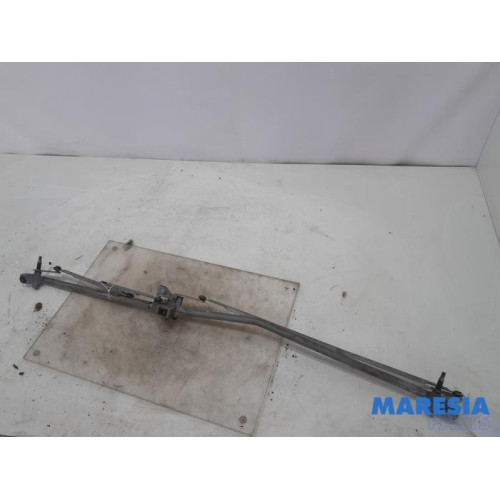 Peugeot - 307 - Wiper mechanism