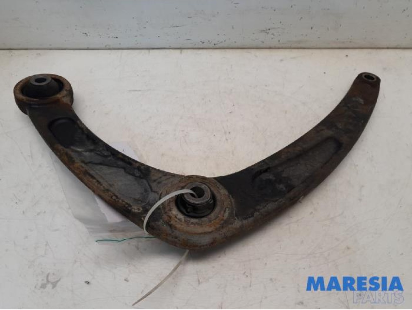 Peugeot - 307 - Front lower wishbone, right