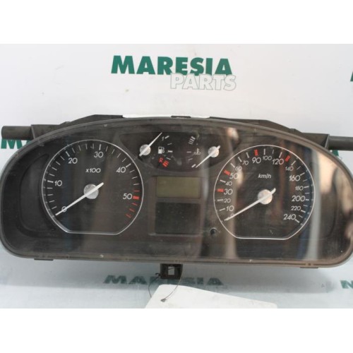 Renault - Laguna - Instrument panel