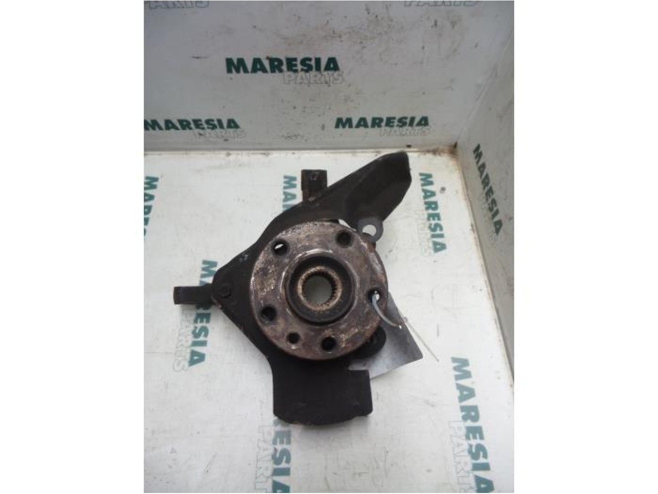 Fiat - Ulysse - Knuckle, front right