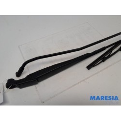 Citroen - C1 - Front wiper arm