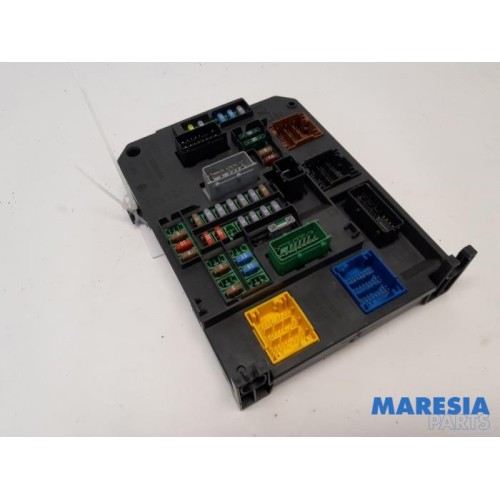 Peugeot - 508 - Fuse box