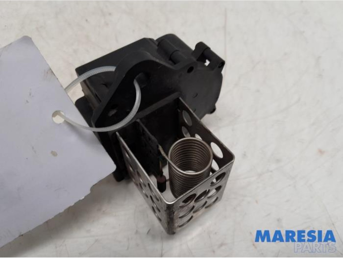Peugeot - 307 - Cooling fan resistor