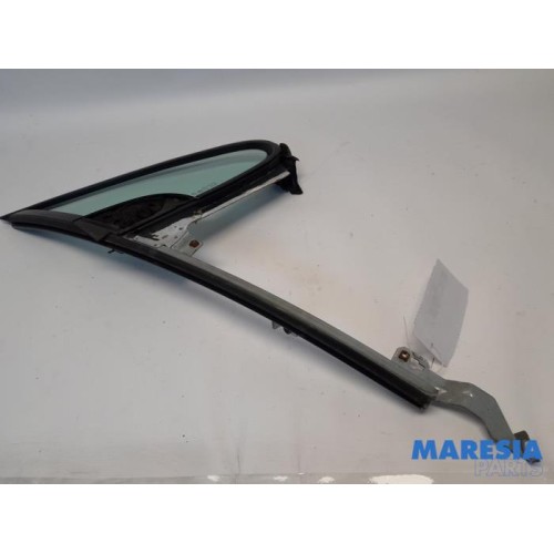 Peugeot - 307 - Vitre triangulaire avant droite