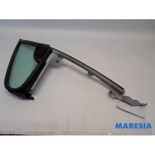 Peugeot - 307 - Quarter light, front left