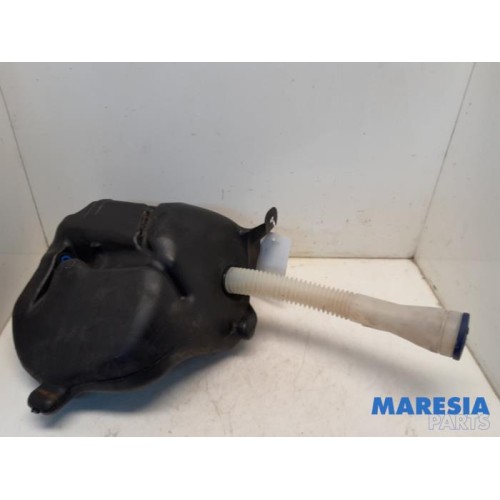 Peugeot - 307 - Front windscreen washer reservoir