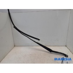 Peugeot - 307 - Front wiper arm