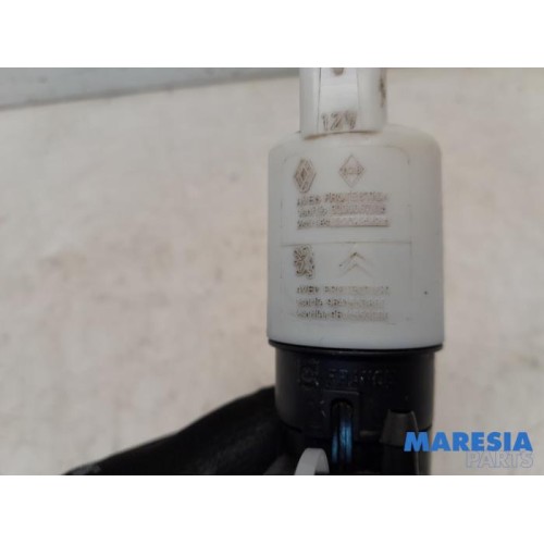 Peugeot - 307 - Windscreen washer pump