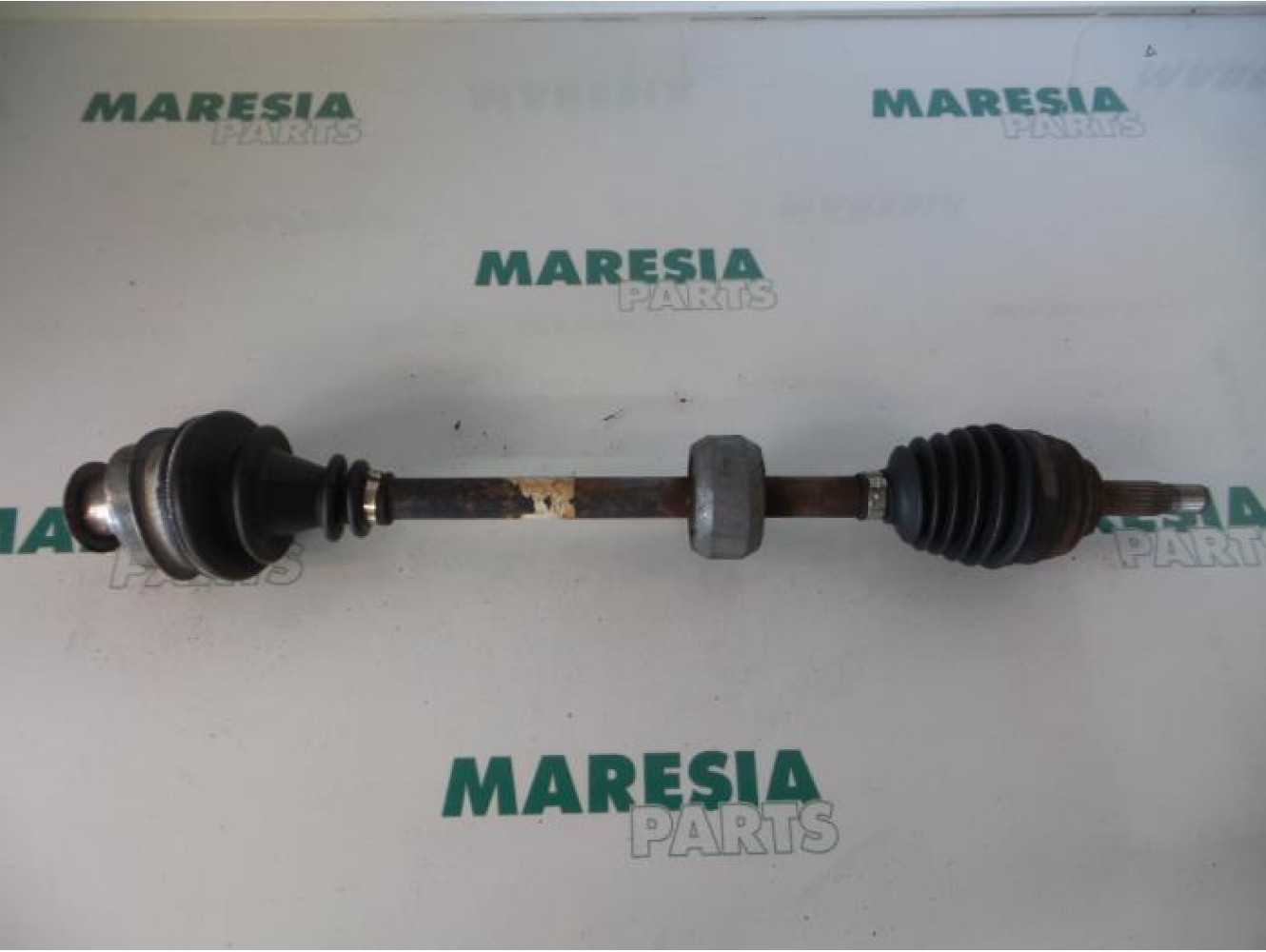 Renault - Clio - Front drive shaft, right