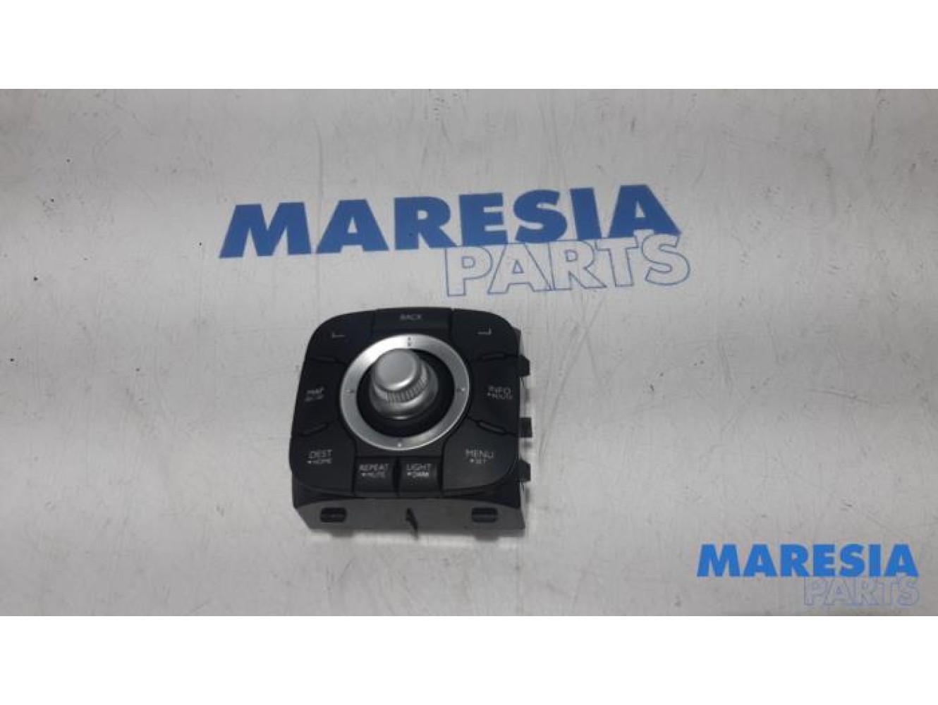 Renault - Megane - Panneau de commandes navigation