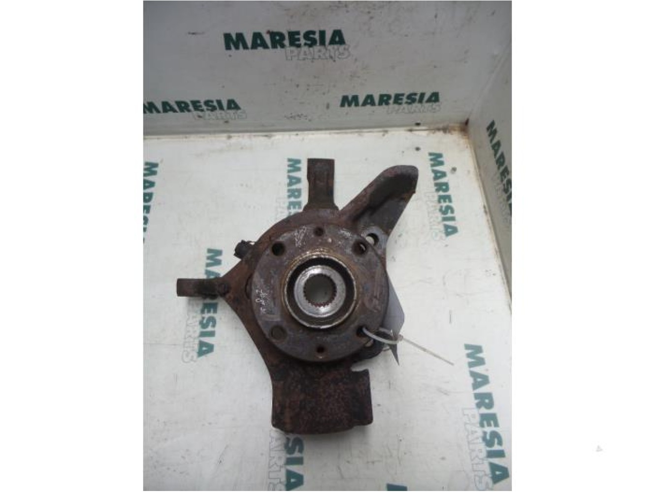 Fiat - Coupe - Knuckle, front right