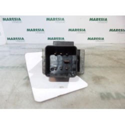 Renault - Megane Scenic - Glow plug relay