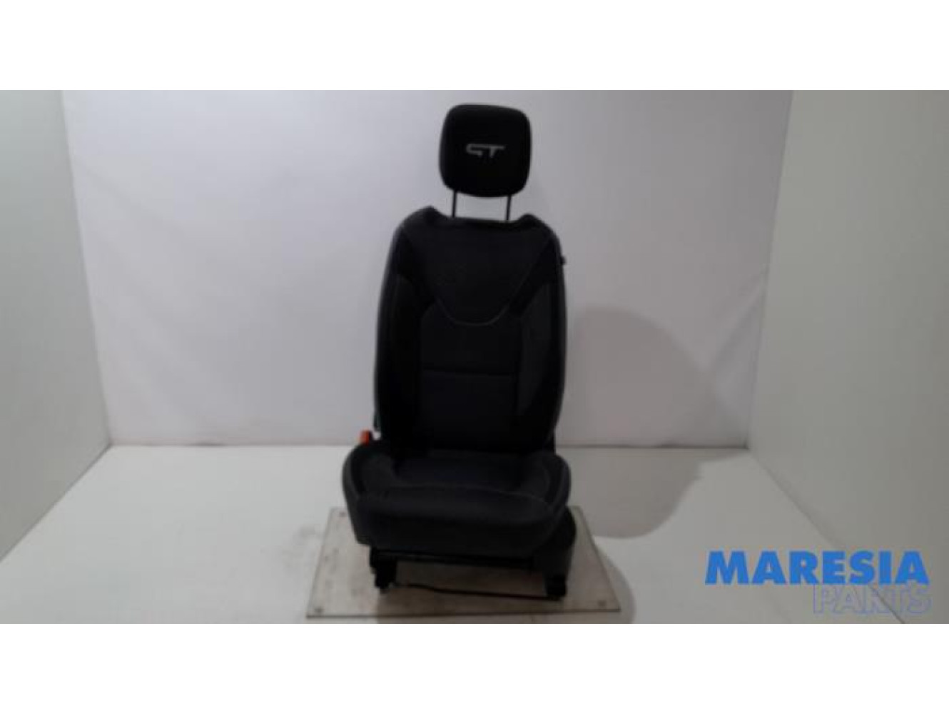Renault - Clio - Sitz links