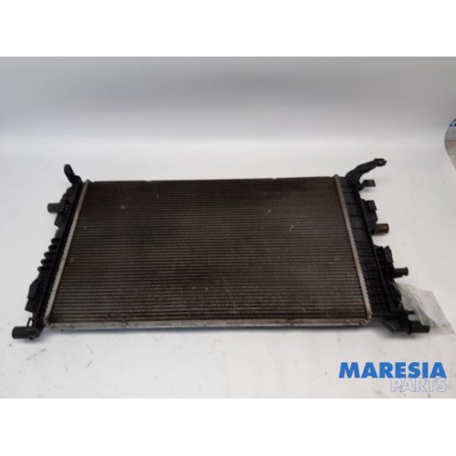 Renault - Megane - Radiateur