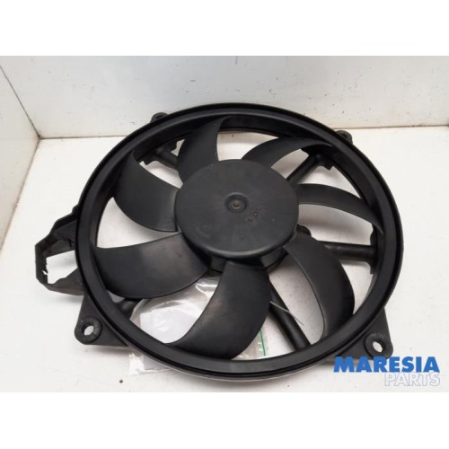 Renault - Megane - Fan motor