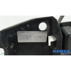Renault - Megane - Front panel