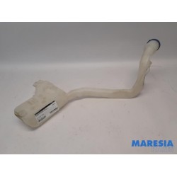 Citroen - C4 Cactus - Front windscreen washer reservoir