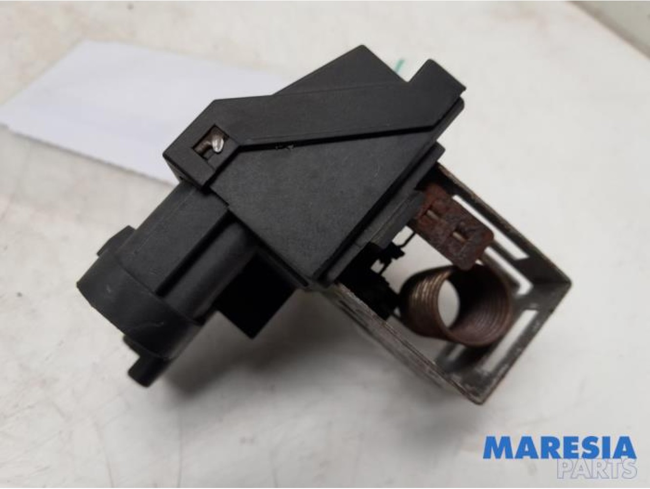 Citroen - C4 Cactus - Cooling fan resistor