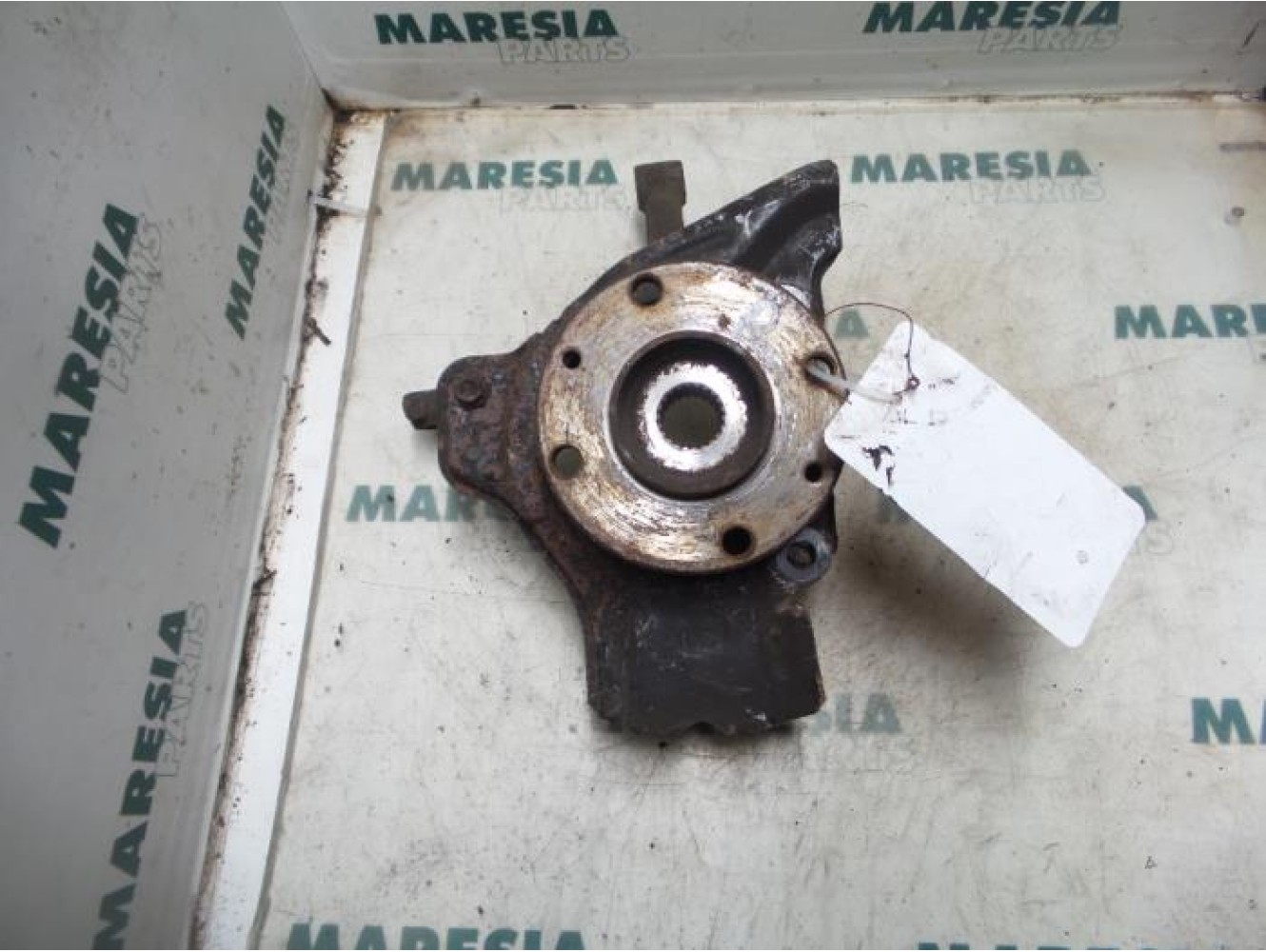 Fiat - Punto - Knuckle, front right