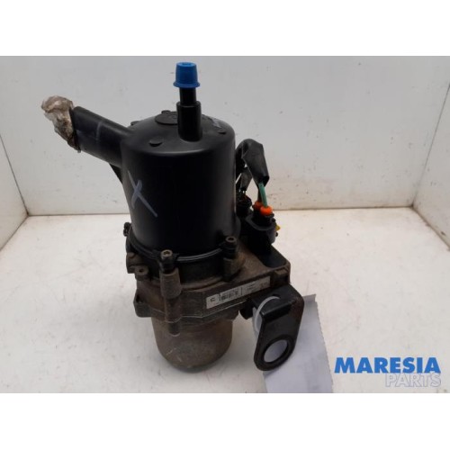 Peugeot - 5008 - Power steering pump