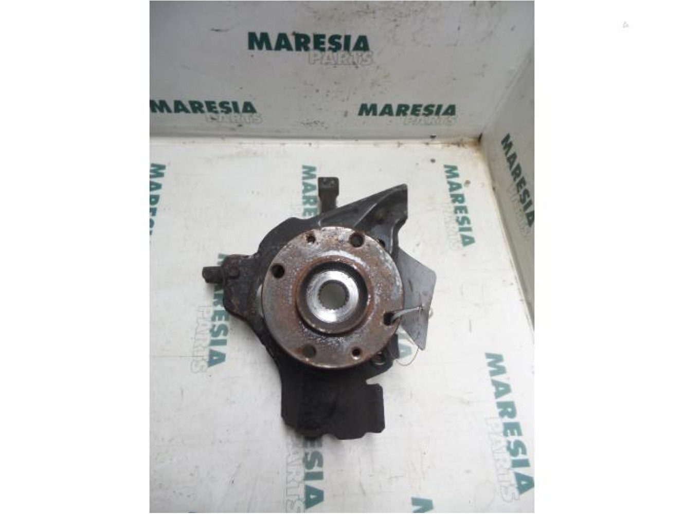 Fiat - Punto - Knuckle, front right