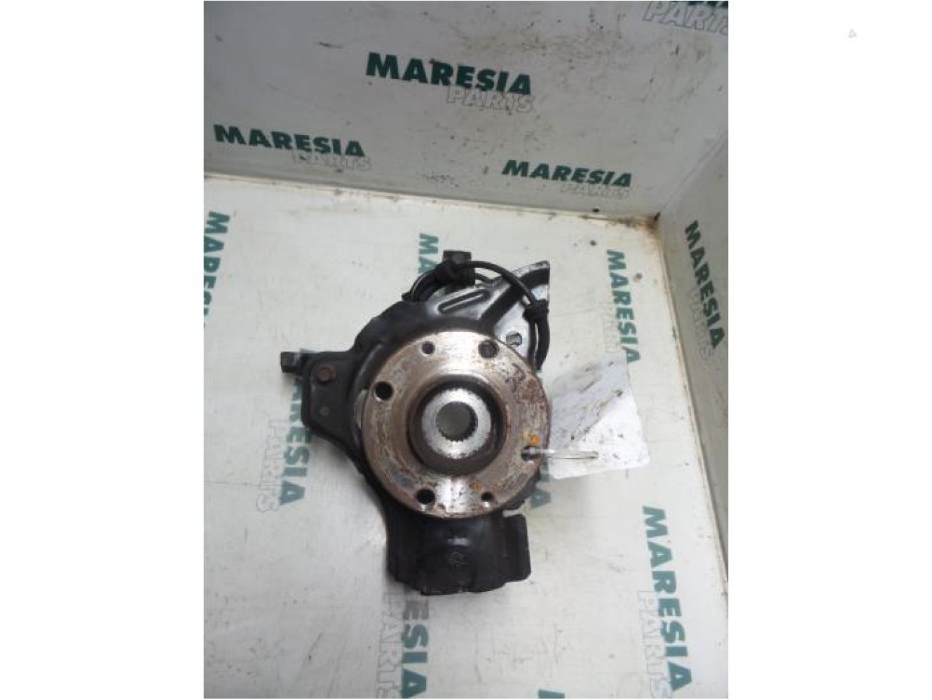 Fiat - Punto - Knuckle, front right