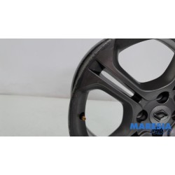 Renault - Clio - Wheel