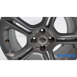 Renault - Clio - Wheel
