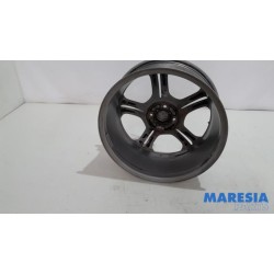 Renault - Clio - Wheel