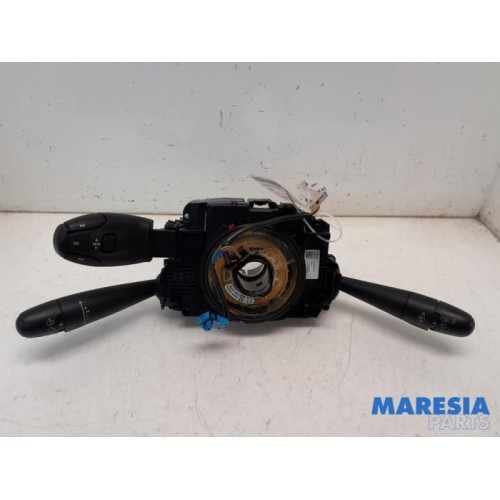 Peugeot - 5008 - Steering column stalk