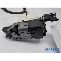 Peugeot - 5008 - Door lock mechanism 4-door, front left