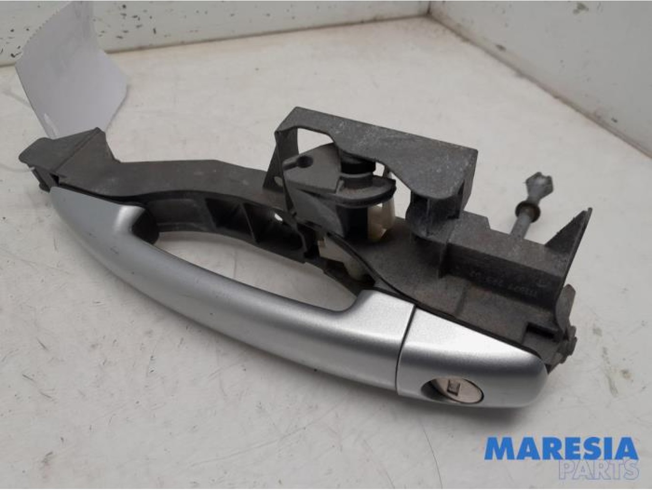 Peugeot - 5008 - Door handle 4-door, front left