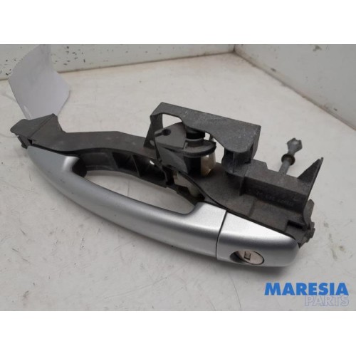 Peugeot - 5008 - Door handle 4-door, front left