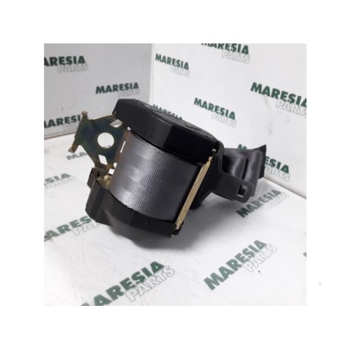 Renault - Clio - Rear seatbelt, left