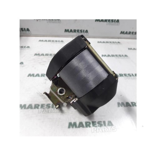 Renault - Clio - Rear seatbelt, left